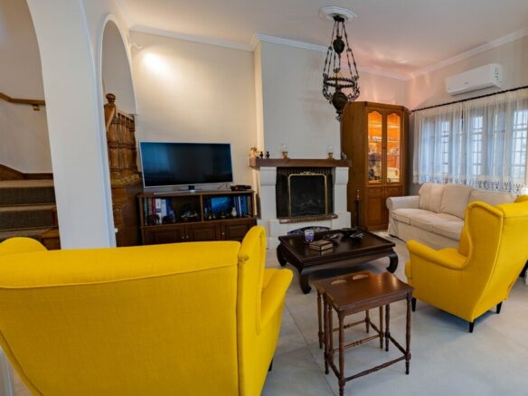 4-bedroom Villa In Thermaikos, Greece (460 M²)