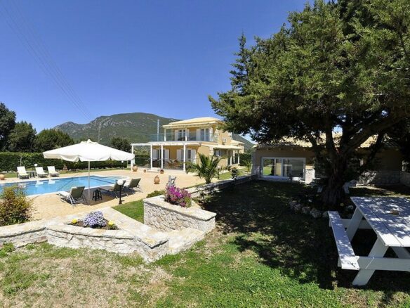 3-bedroom Villa In Corfu, Greece (155 M²)
