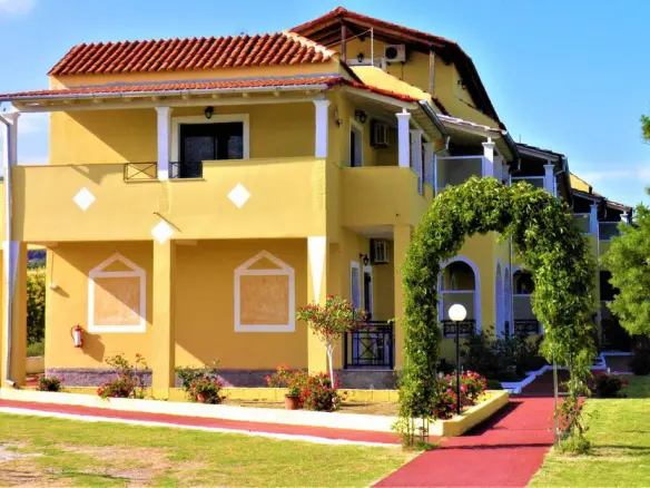 Hotel In Corfu, Greece (1.000 M²)