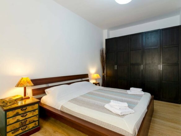 Business In Greece (800 M²)