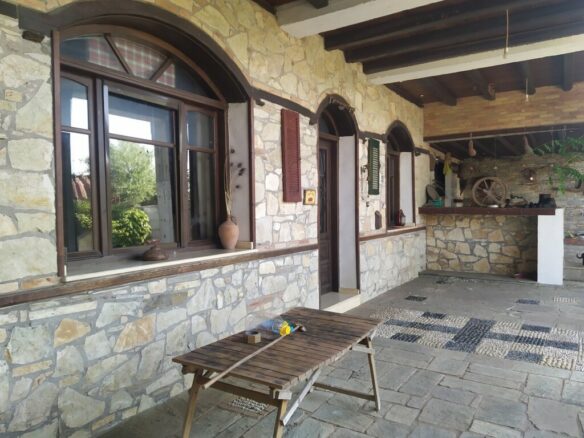 Building In Thermaikos, Greece (850 M²)