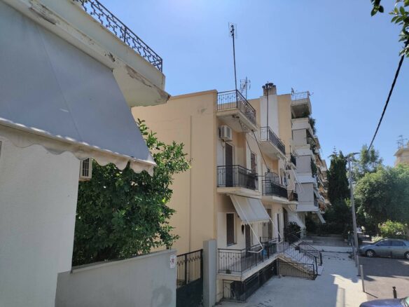 Flat In Greece (820 M²)