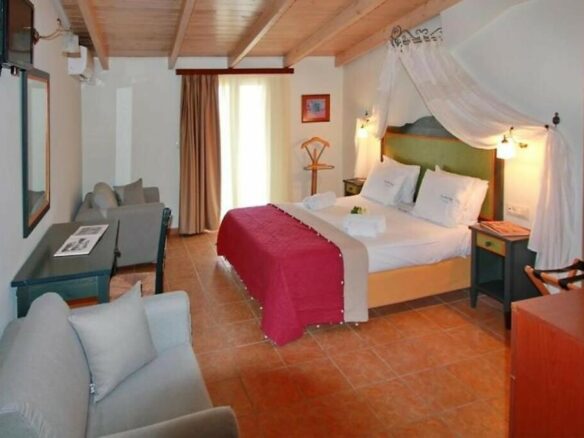 Hotel In Lefkada, Greece (840 M²)