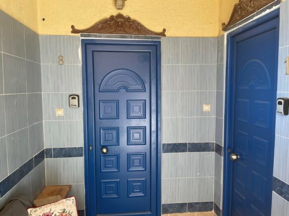 Business In Greece (670 M²)