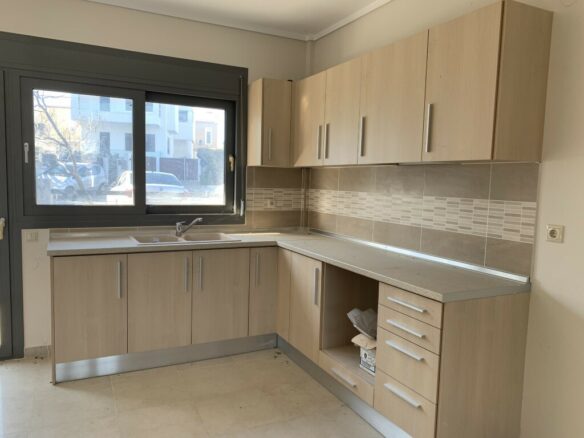 3-bedroom Maisonette In Panorama, Greece (150 M²)