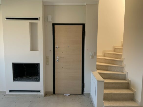 3-bedroom Maisonette In Panorama, Greece (150 M²)