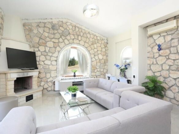 3-bedroom Detached House In Kassandra, Greece (150 M²)