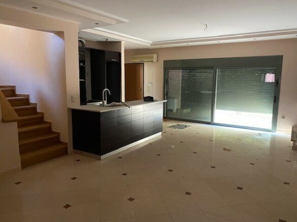 Maisonette In Greece (220 M²)