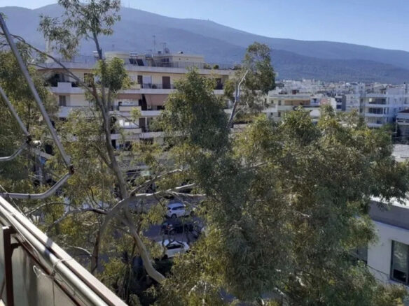 Flat In Greece (76 M²)