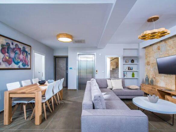 Villa In Chersonisos, Greece (330 M²)