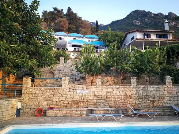 Hotel In Samos, Greece (480 M²)
