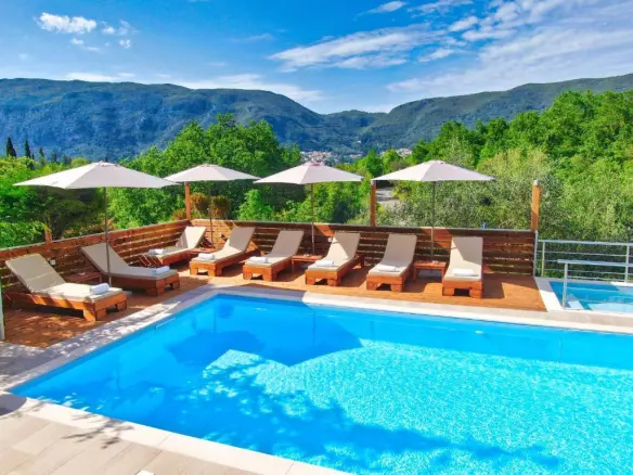 Villa In Corfu, Greece (340 M²)