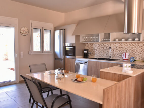 2-bedroom Villa In Neapoli, Greece (120 M²)