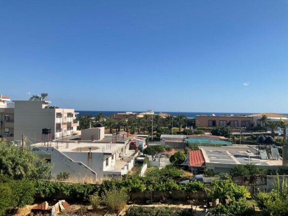 Business In Greece (670 M²)