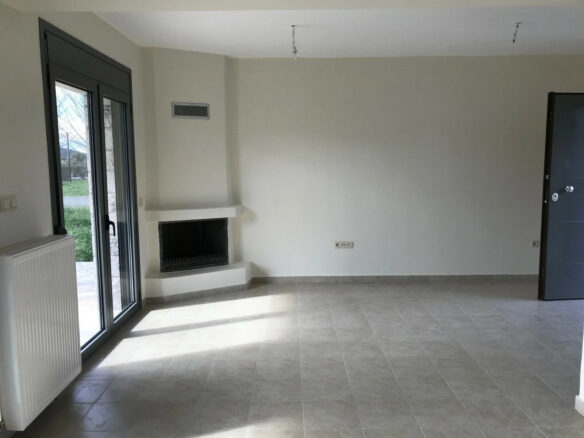 Complex In Greece (600 M²)