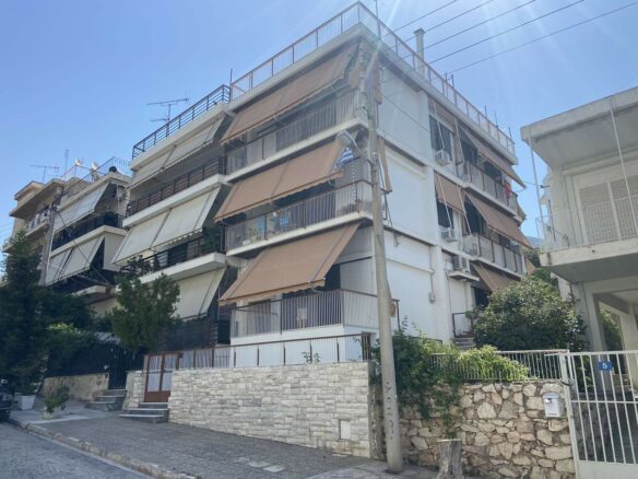 Flat In Greece (240 M²)