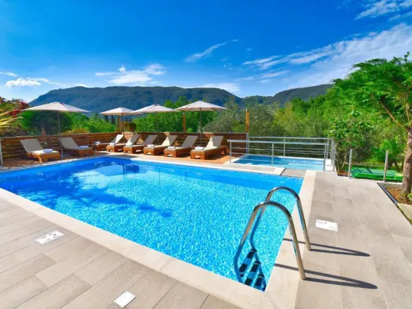 Villa In Corfu, Greece (340 M²)