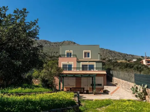 4-bedroom Detached House In Agios Nikolaos, Greece (300 M²)