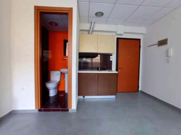 Complex In Vardaris – Lahanokipi, Greece (78 M²)