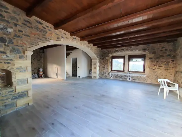 5-bedroom Detached House In Gazi, Greece (220 M²)