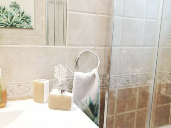 Flat In Greece (137 M²)