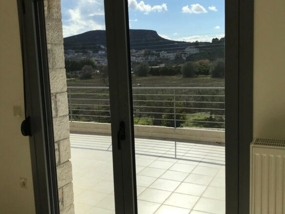 Complex In Greece (600 M²)