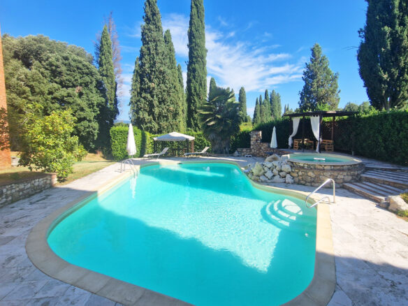 C948 Villa With Holiday Farm In Sinalunga, Tuscany