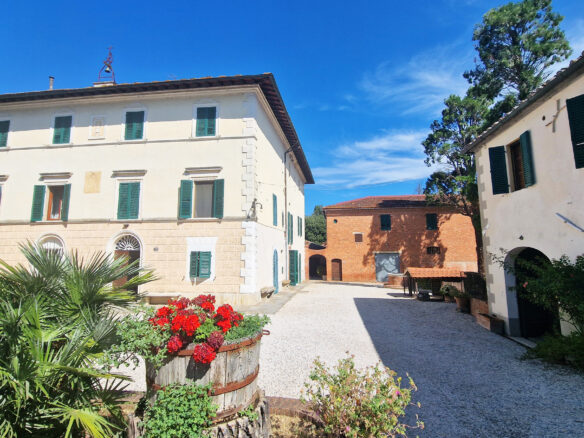 C948 Villa With Holiday Farm In Sinalunga, Tuscany
