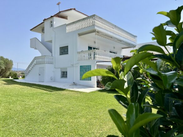 Villa In Nea Propontida, Greece (205 M²)