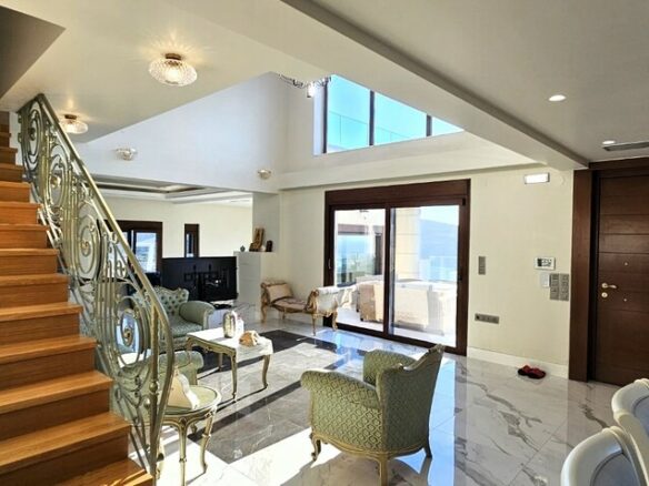 5-bedroom Villa In Gouves, Greece (350 M²)