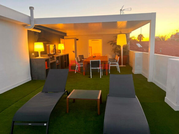 6-bedroom Terraced House In Valencia (365 M²)