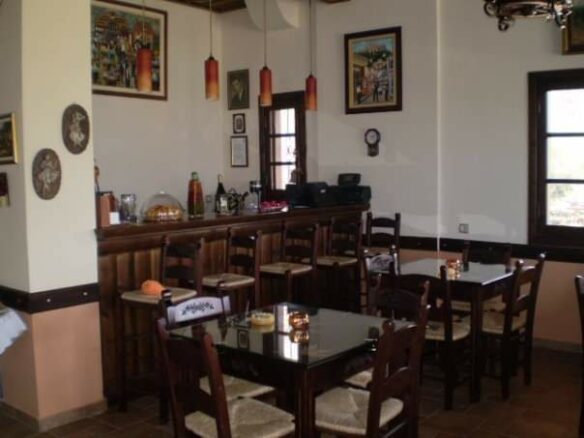 Building In Platanos, Greece (270 M²)