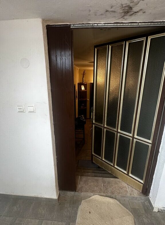 Building In Platanos, Greece (270 M²)