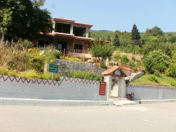 Building In Platanos, Greece (270 M²)