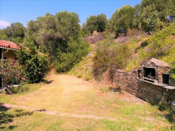 1-bedroom Flat In Sithonia, Greece (40 M²)
