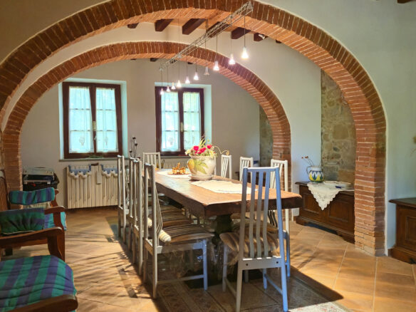 C618 Expansive Tuscan Estate In Siena Province, Sinalunga