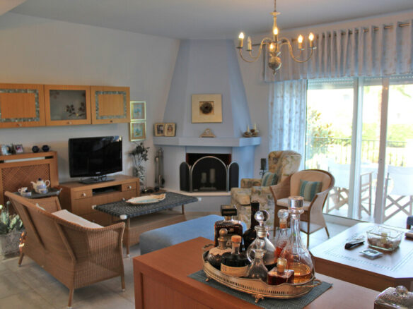 3-bedroom Detached House In Litochoro, Greece (124 M²)