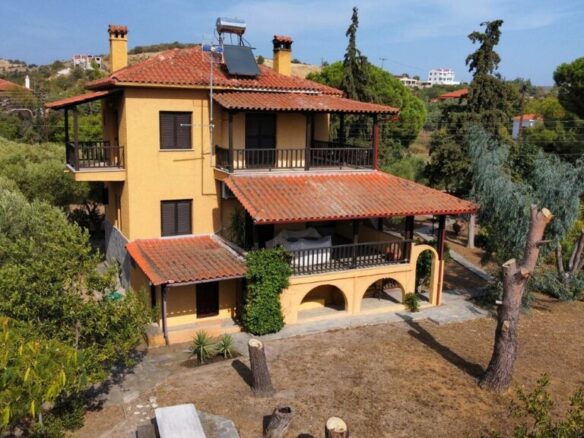 4-bedroom Villa In Sithonia, Greece (161 M²)