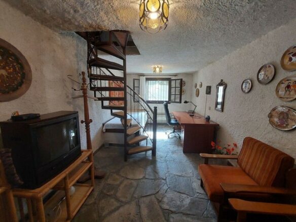 4-bedroom Villa In Sithonia, Greece (161 M²)