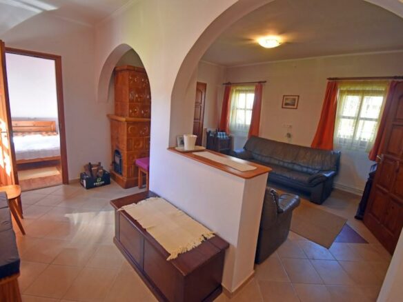 Three-bedroom House In Porrogszentpál, Somogy Region