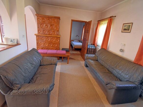 Three-bedroom House In Porrogszentpál, Somogy Region