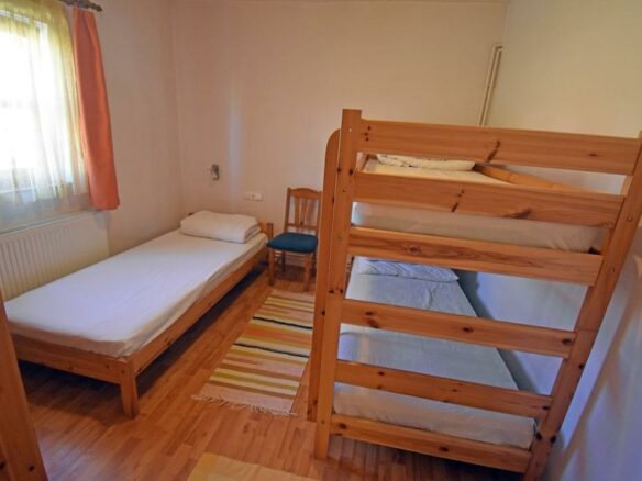 Three-bedroom House In Porrogszentpál, Somogy Region