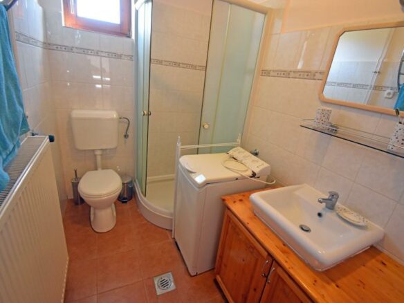 Three-bedroom House In Porrogszentpál, Somogy Region
