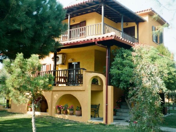 4-bedroom Villa In Sithonia, Greece (161 M²)
