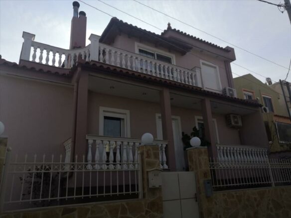 6-bedroom Detached House In Artemida (loutsa), Greece (175 M²)