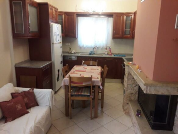 6-bedroom Detached House In Artemida (loutsa), Greece (175 M²)