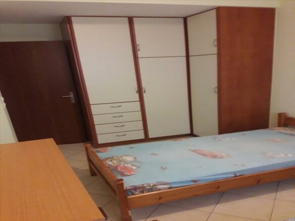 6-bedroom Detached House In Artemida (loutsa), Greece (175 M²)