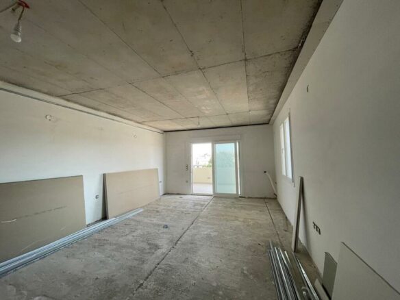 3-bedroom Flat In Corfu, Greece (112 M²)