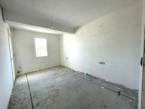 3-bedroom Flat In Corfu, Greece (112 M²)