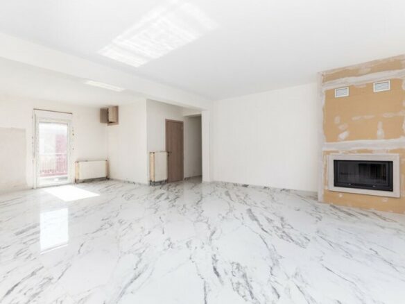3-bedroom Flat In Chortiatis, Greece (145 M²)